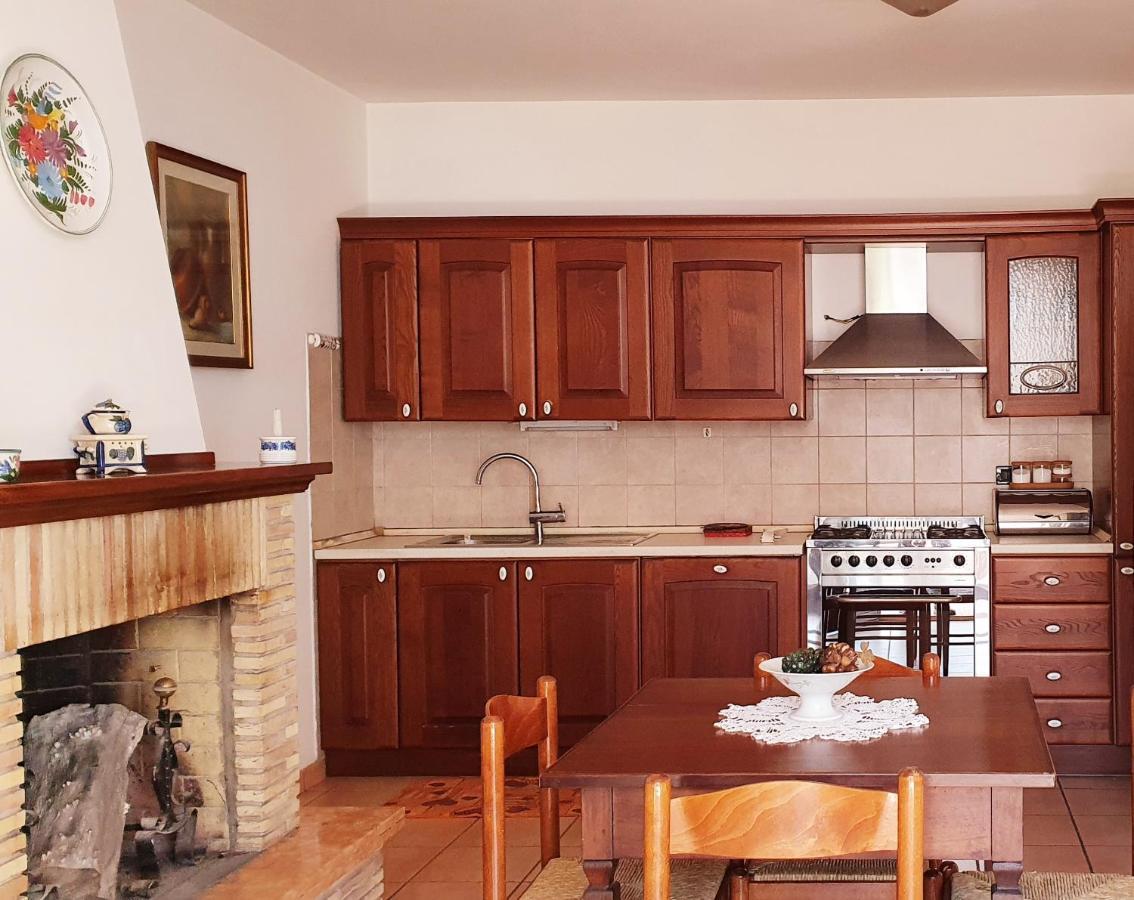 Casa Ciuffina Bed & Breakfast Civitella Casanova Exterior photo